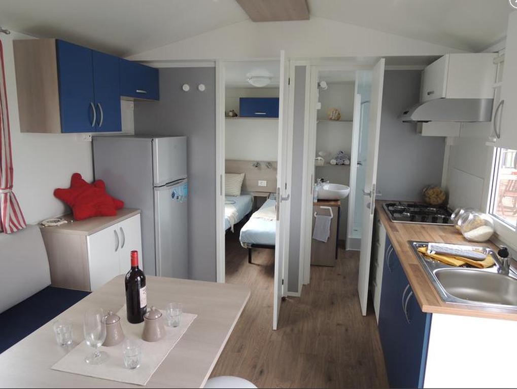 Camping Oase Praha Hotel Zlatníky Quarto foto