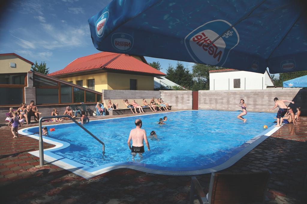 Camping Oase Praha Hotel Zlatníky Exterior foto